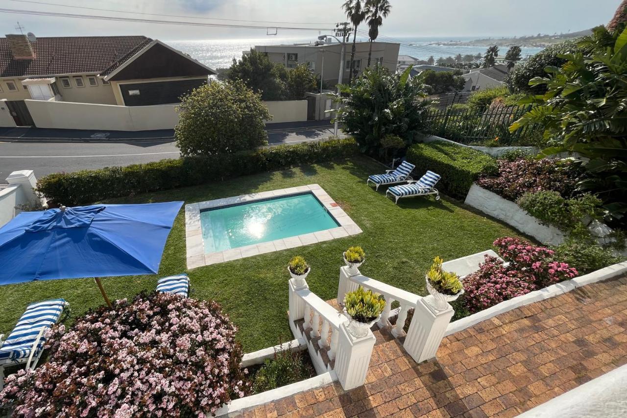 Villa On Camps Bay Drive Kaapstad Buitenkant foto