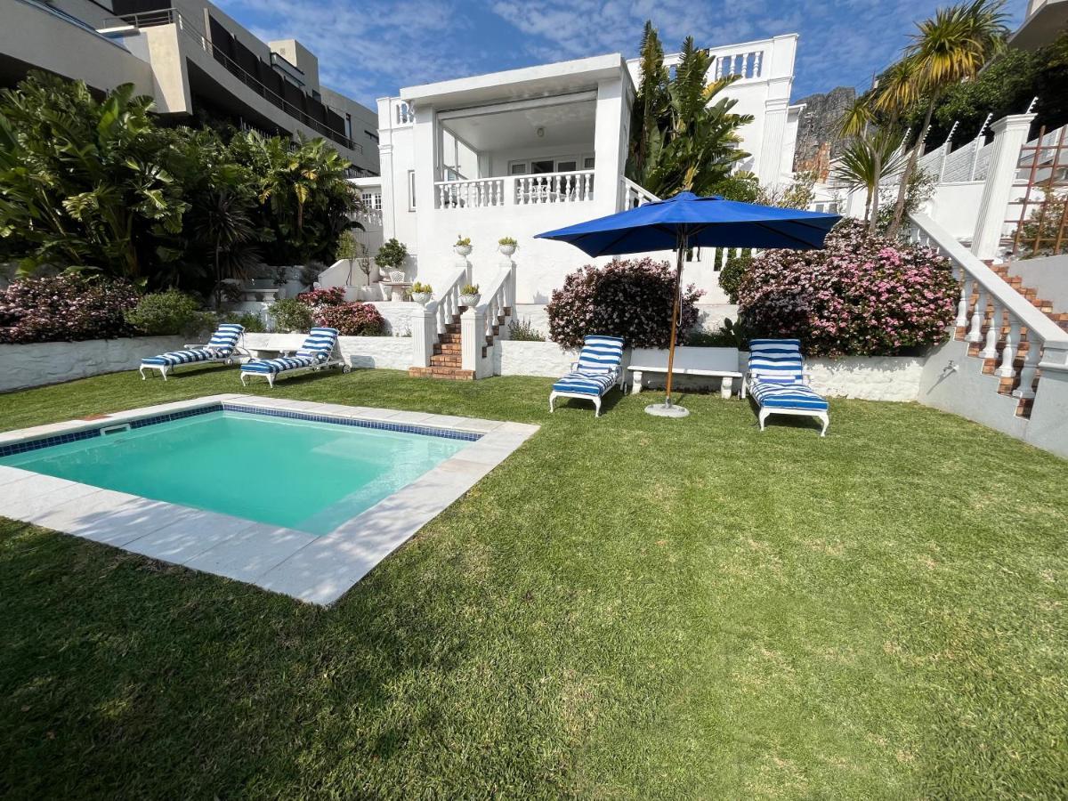 Villa On Camps Bay Drive Kaapstad Buitenkant foto